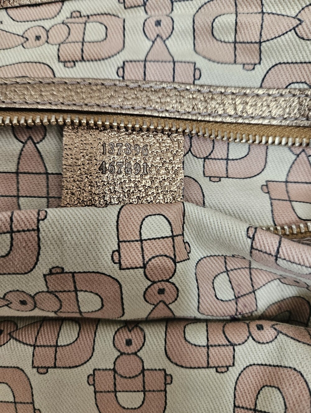 GUCCI  Vintage Monogram Charm Small Tote Pink and Tan with Metalic Gold Straps - Picture 15 of 17